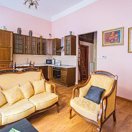 Astronomical Clock Suite By Ruterra Prague Exterior photo