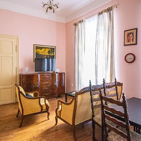 Astronomical Clock Suite By Ruterra Prague Exterior photo